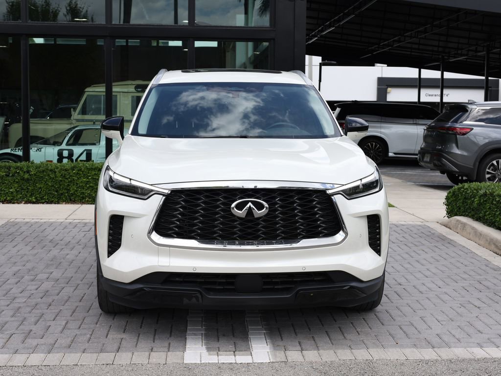 Certified 2023 INFINITI QX60 Luxe image 3