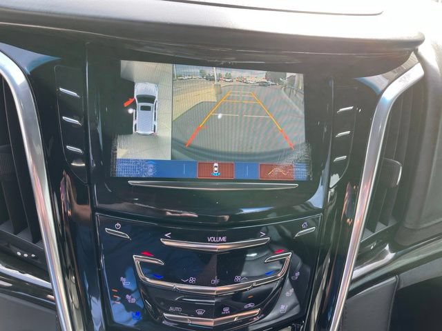 Used 2019 Cadillac Escalade Platinum AWD/4WD image 10