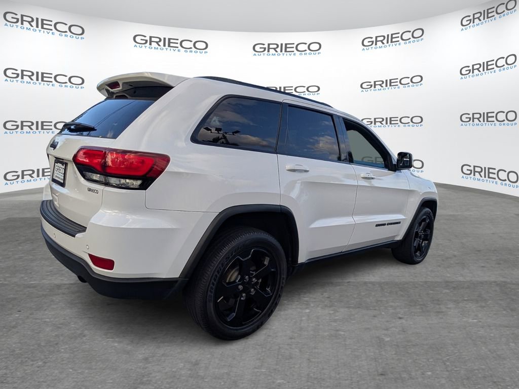 Used 2019 Jeep Grand Cherokee Laredo AWD/4WD image 7