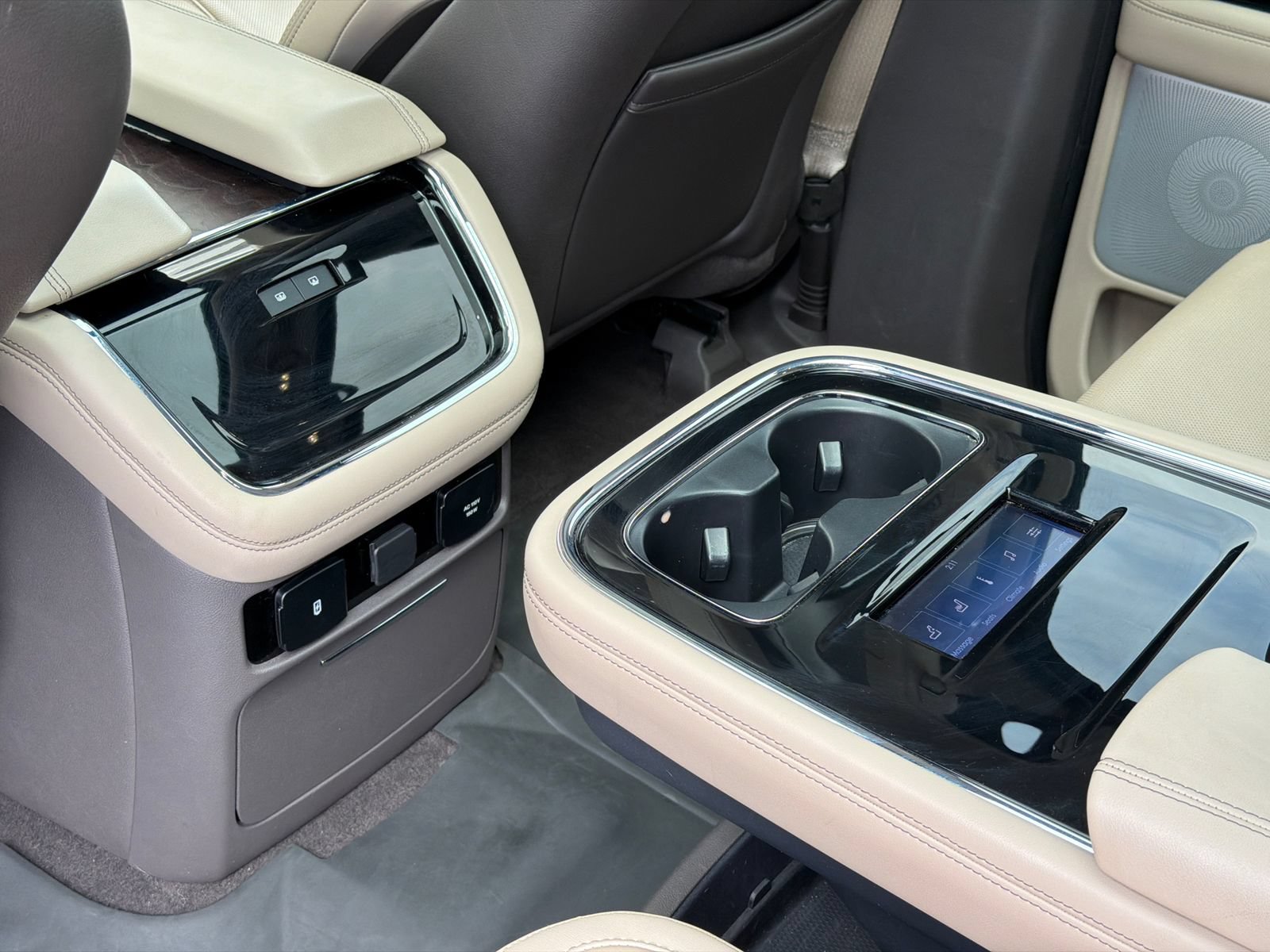 Certified 2023 Lincoln Navigator L Reserve AWD/4WD image 23