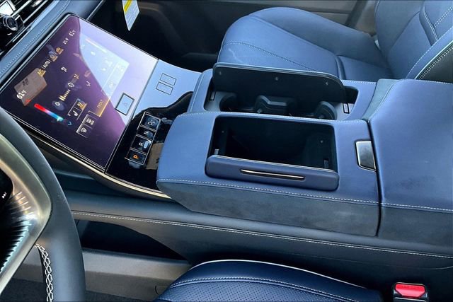 New 2026 INFINITI QX80 4WD image 15