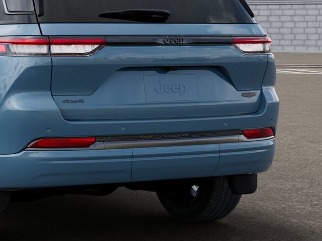 New 2026 Jeep Grand Cherokee Summit w/ Obsidian Package AWD/4WD image 13