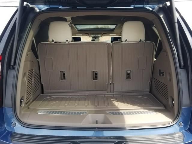 New 2026 GMC Yukon Denali w/ Denali Reserve Package AWD/4WD image 4