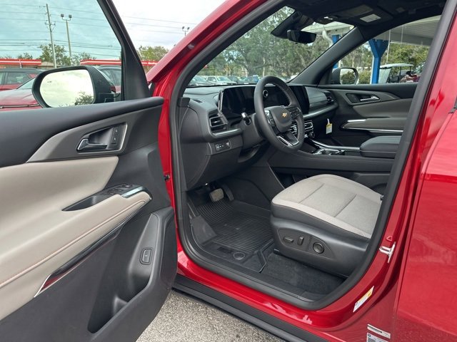 New 2026 Chevrolet Traverse LT w/ Sun and Wheel Package image 7