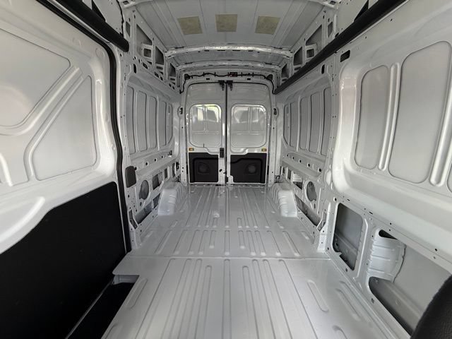 New 2026 Ford Transit 250 148 High Roof RWD image 20