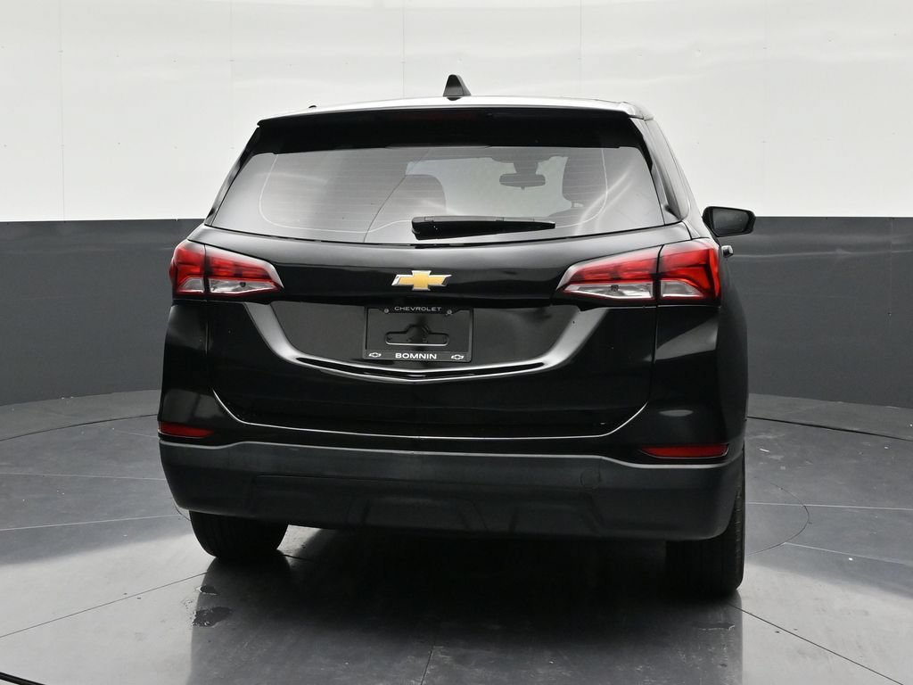 Used 2024 Chevrolet Equinox LS FWD image 4