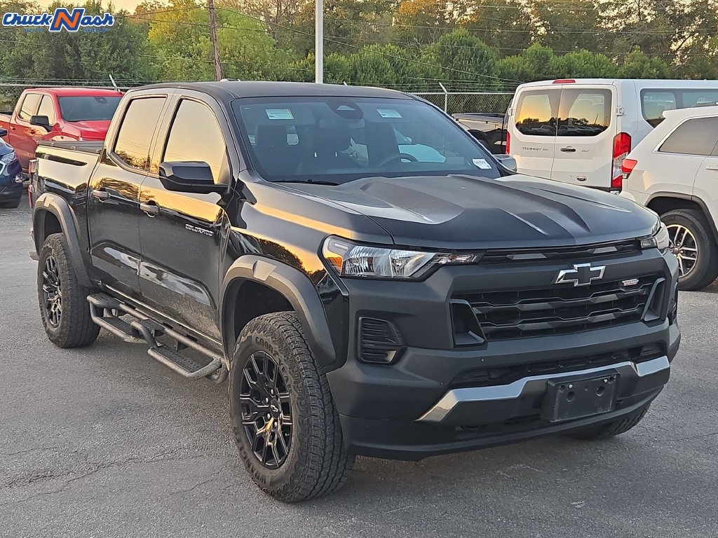 Used 2024 Chevrolet Colorado Trail Boss w/ Advanced Trailering Package AWD/4WD image 1