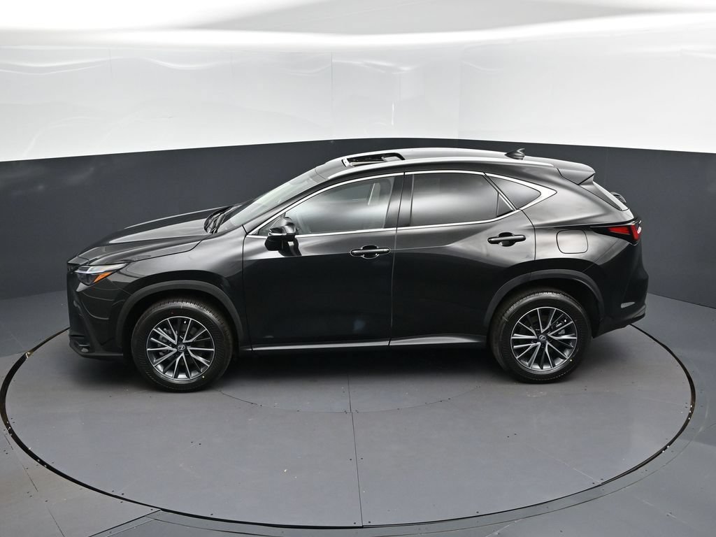 New 2026 Lexus NX 350 AWD image 32