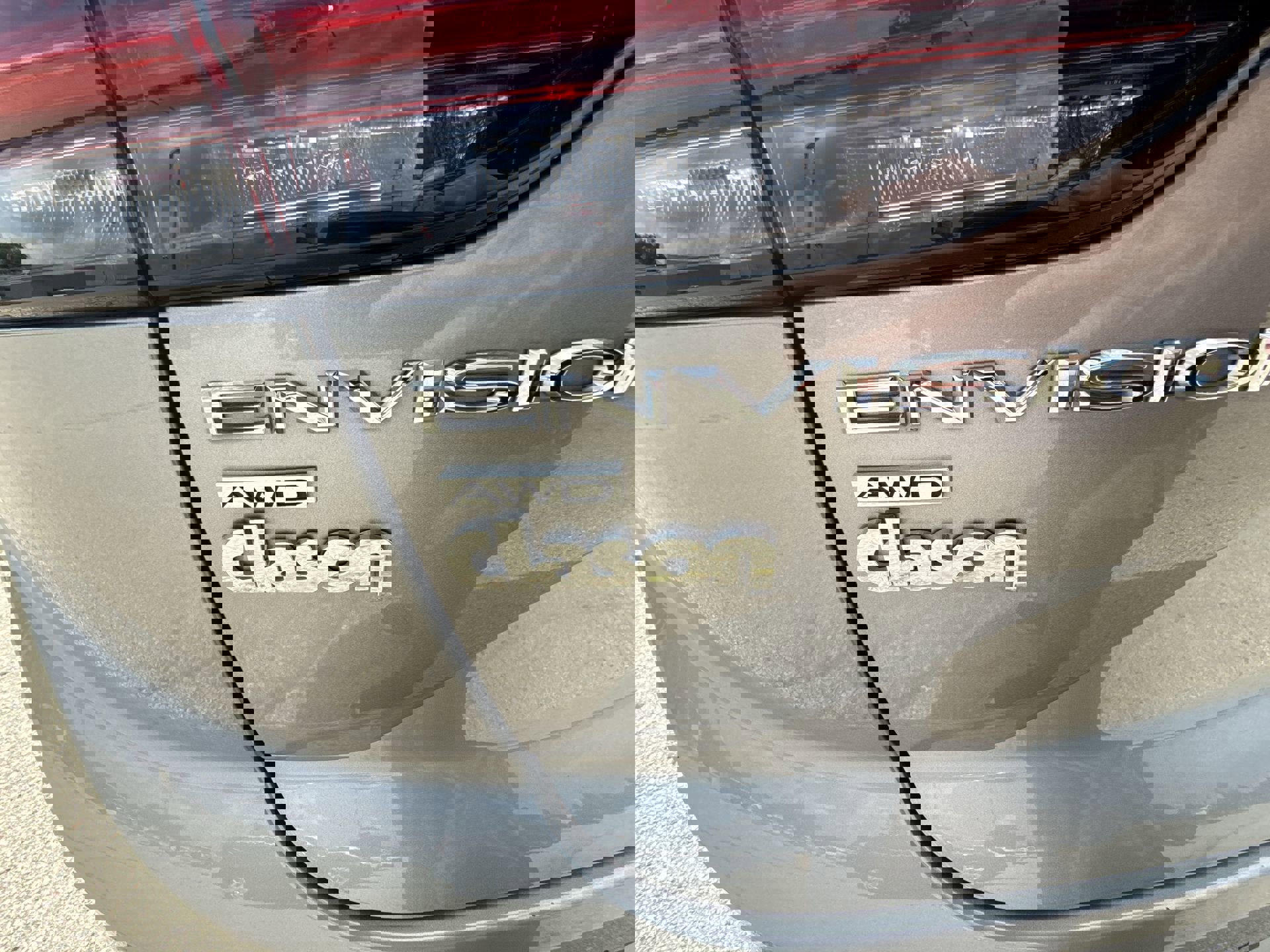 Used 2023 Buick Envision Essence image 29