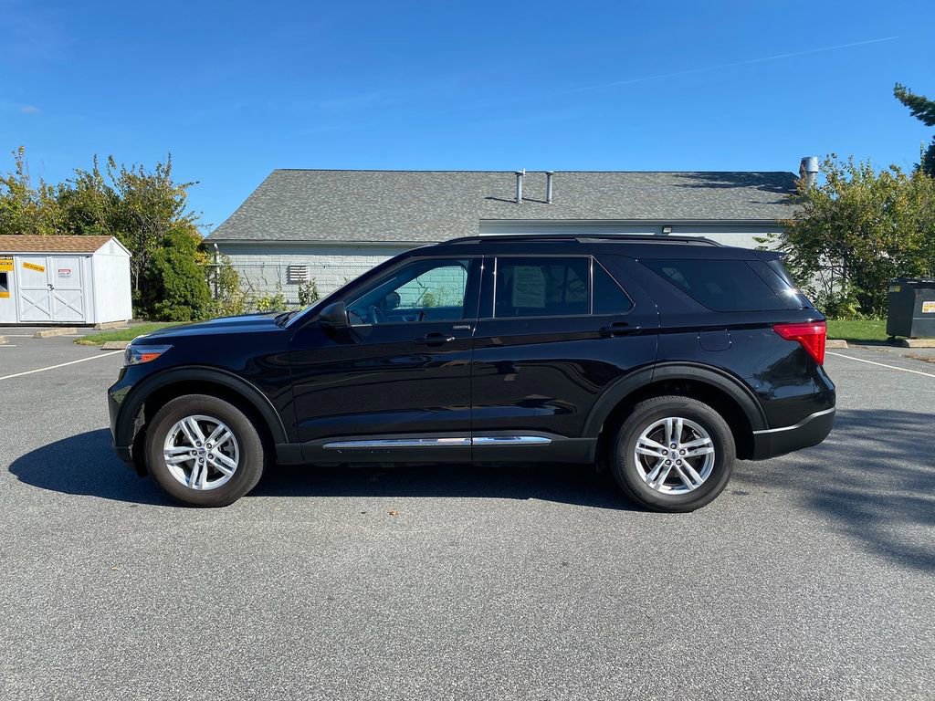 Used 2022 Ford Explorer XLT image 9
