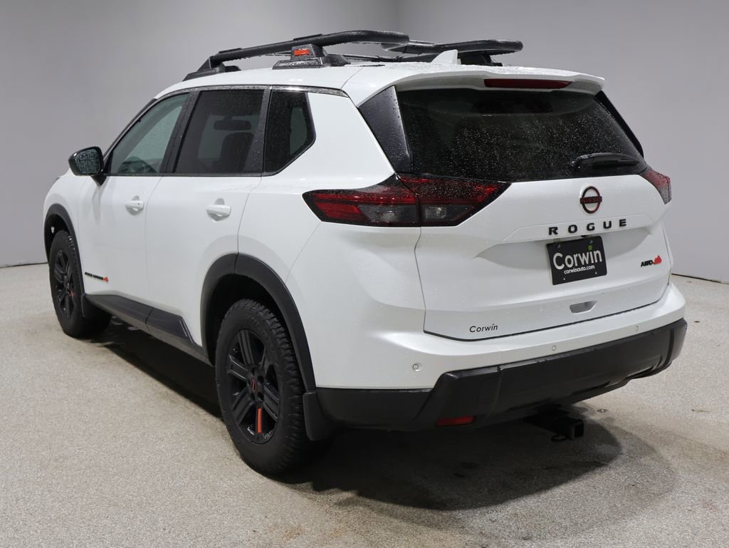 Used 2025 Nissan Rogue SV image 6