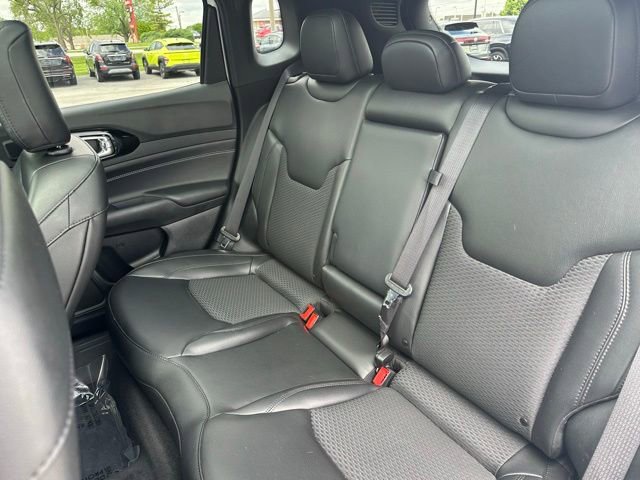Used 2022 Jeep Compass Latitude w/ Sun and Sound Group AWD/4WD image 30
