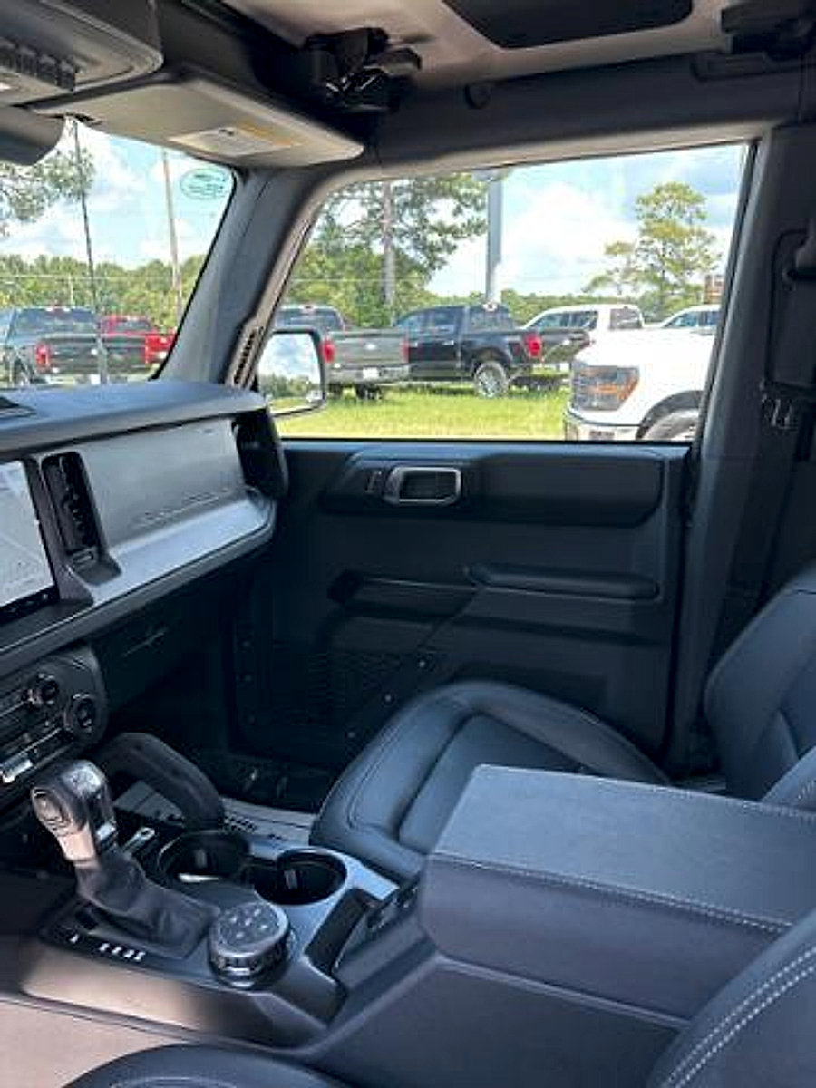 New 2025 Ford Bronco Badlands image 14