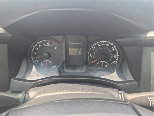 Used 2017 Toyota Tacoma SR RWD image 12