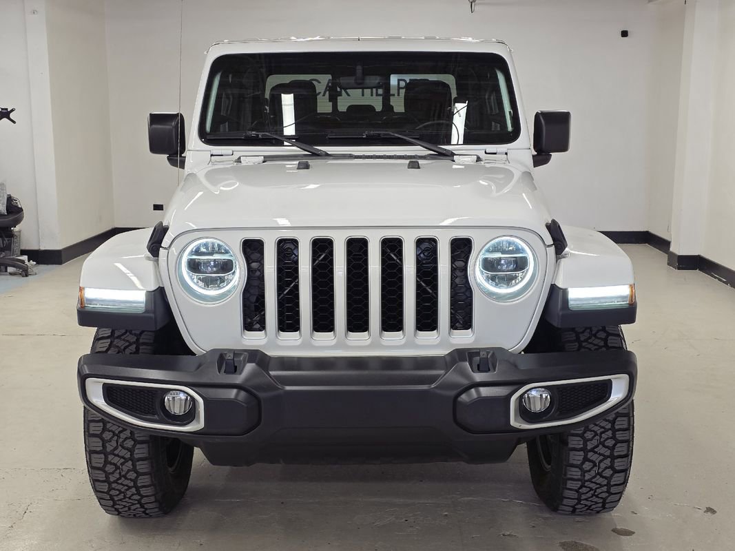 Used 2020 Jeep Gladiator Overland image 2