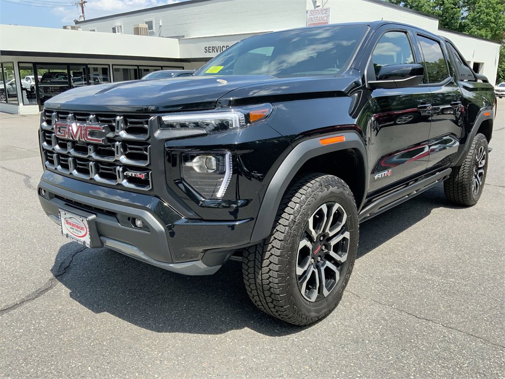 New 2025 GMC Canyon AT4 w/ Nightfall Edition image 43