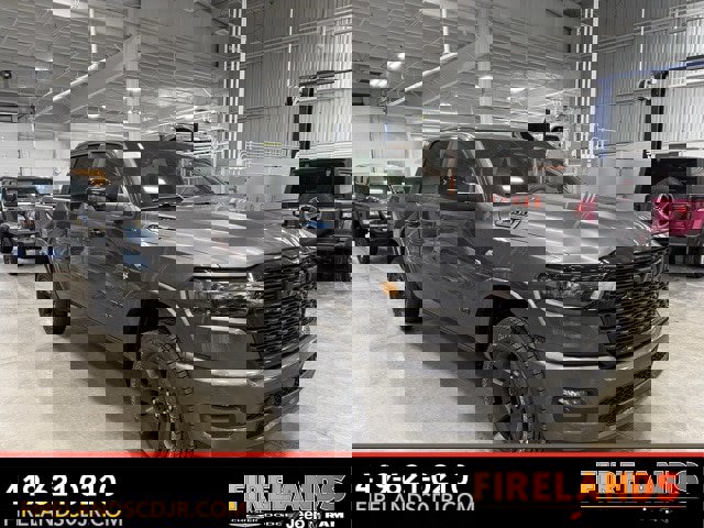 New 2026 RAM 1500 4x4 Crew Cab image 2