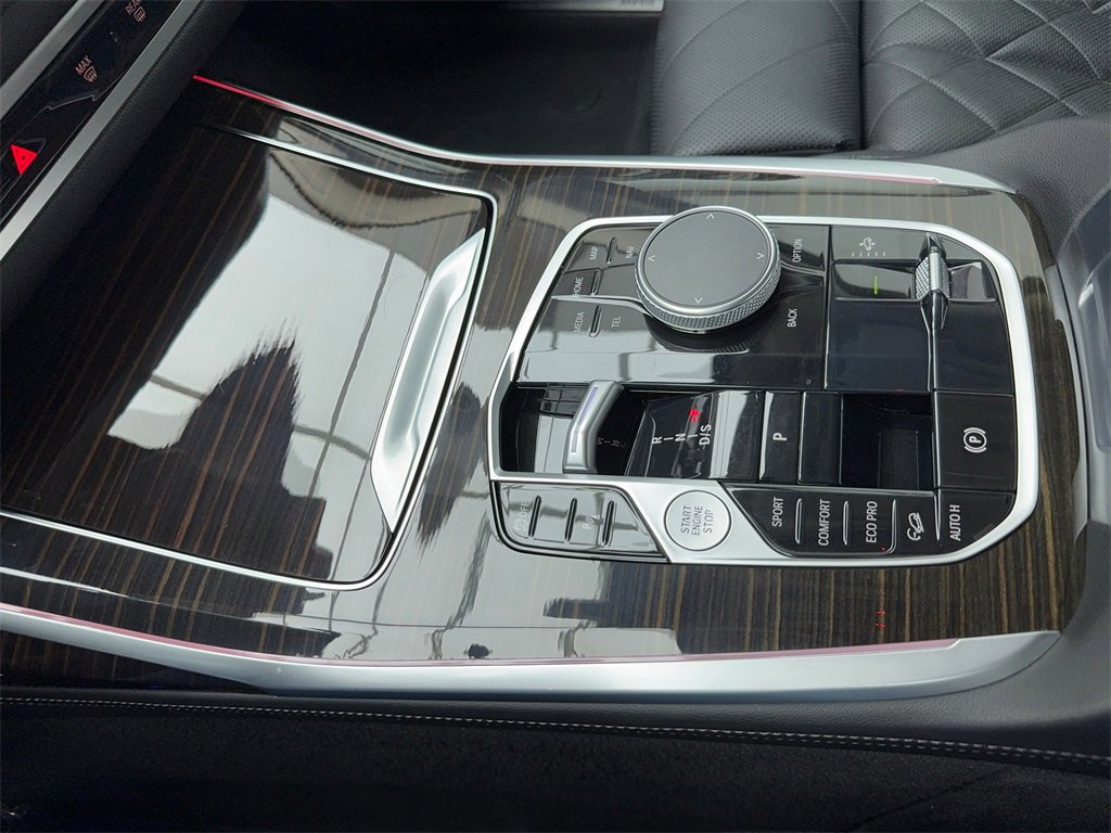 Used 2024 BMW X7 xDrive40i image 35