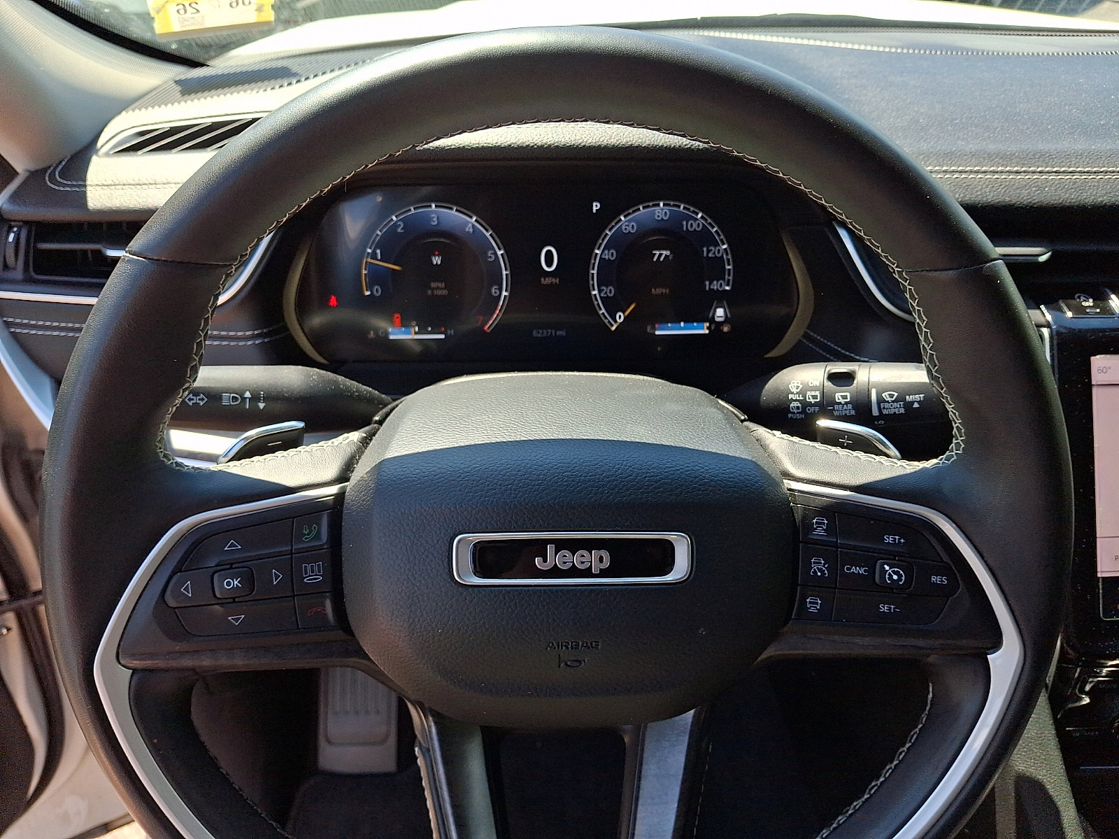 Used 2022 Jeep Grand Cherokee Limited AWD/4WD image 19