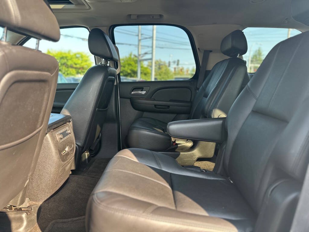 Used 2007 GMC Yukon SLT w/ SLT Preferred Equipment Group RWD image 20