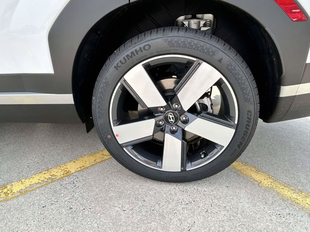 New 2027 Hyundai Santa Fe Limited FWD image 9