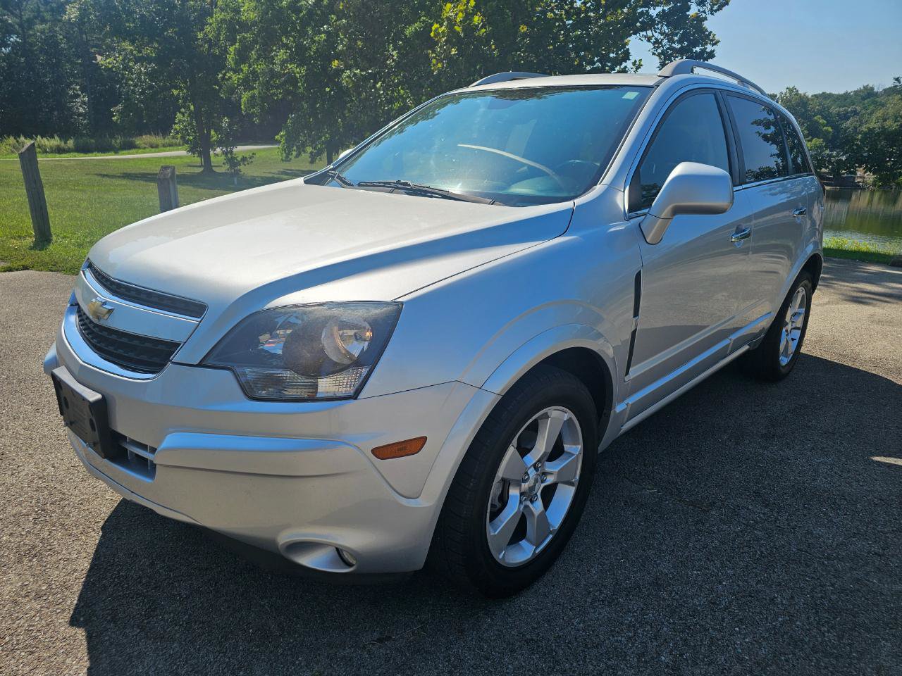 Used 2015 Chevrolet Captiva Sport LT w/ Convenience Package FWD image 11