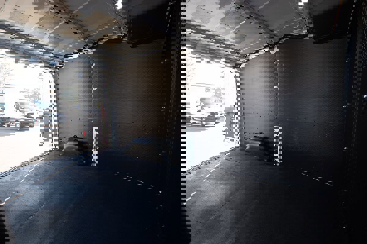 Used 2019 Ford Transit 150 image 7