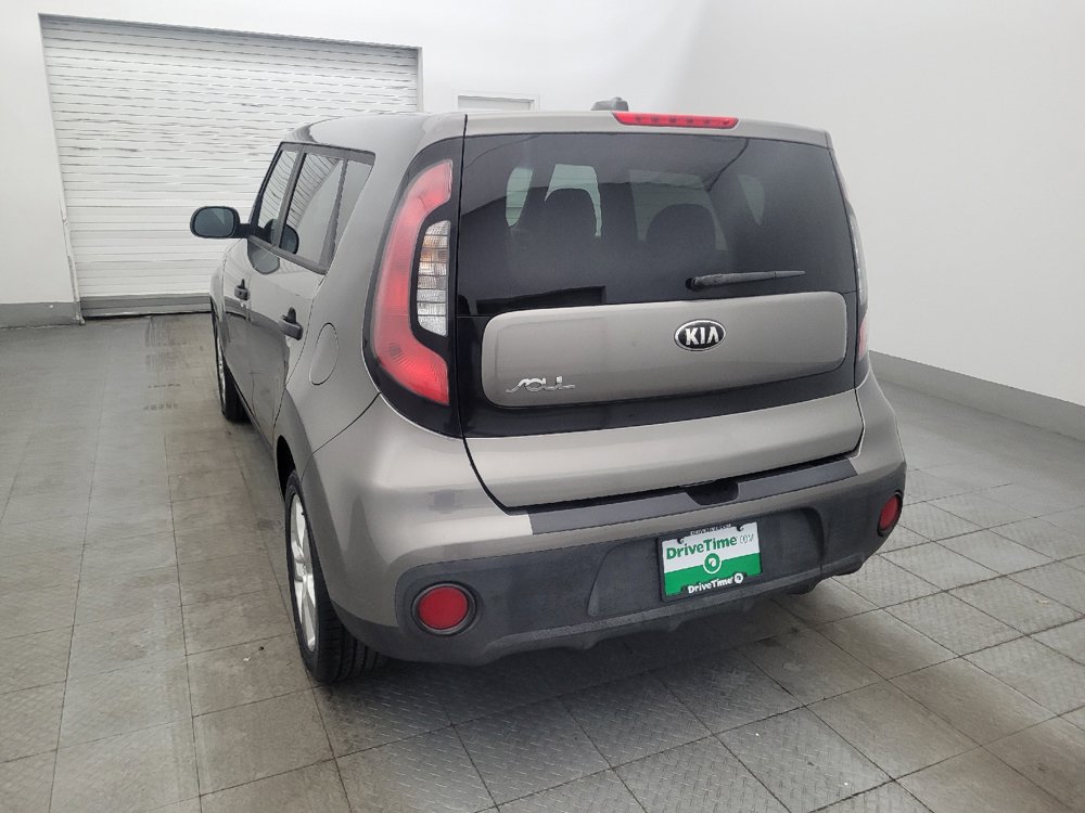 Used 2018 Kia Soul FWD image 5