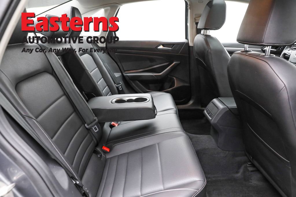 Used 2021 Volkswagen Jetta SE w/ SE Cold Weather Package image 23