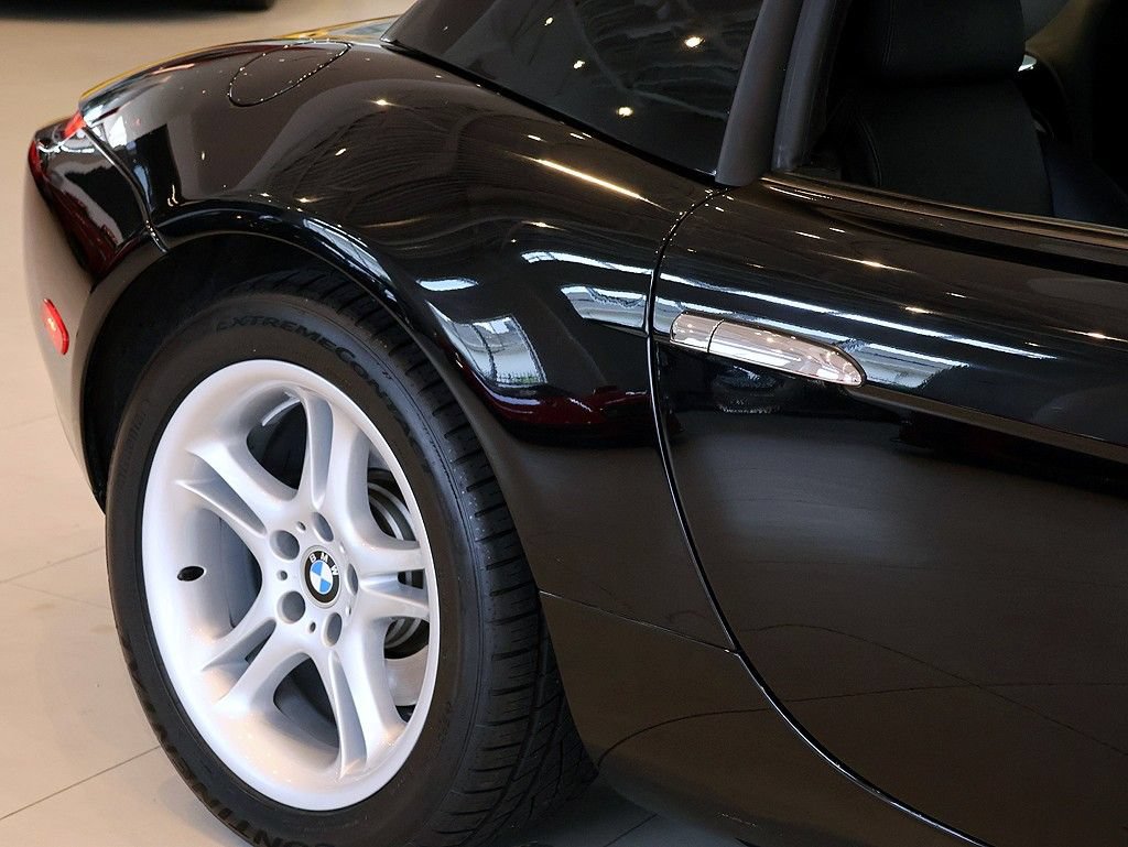 Used 2001 BMW Z8 RWD image 58