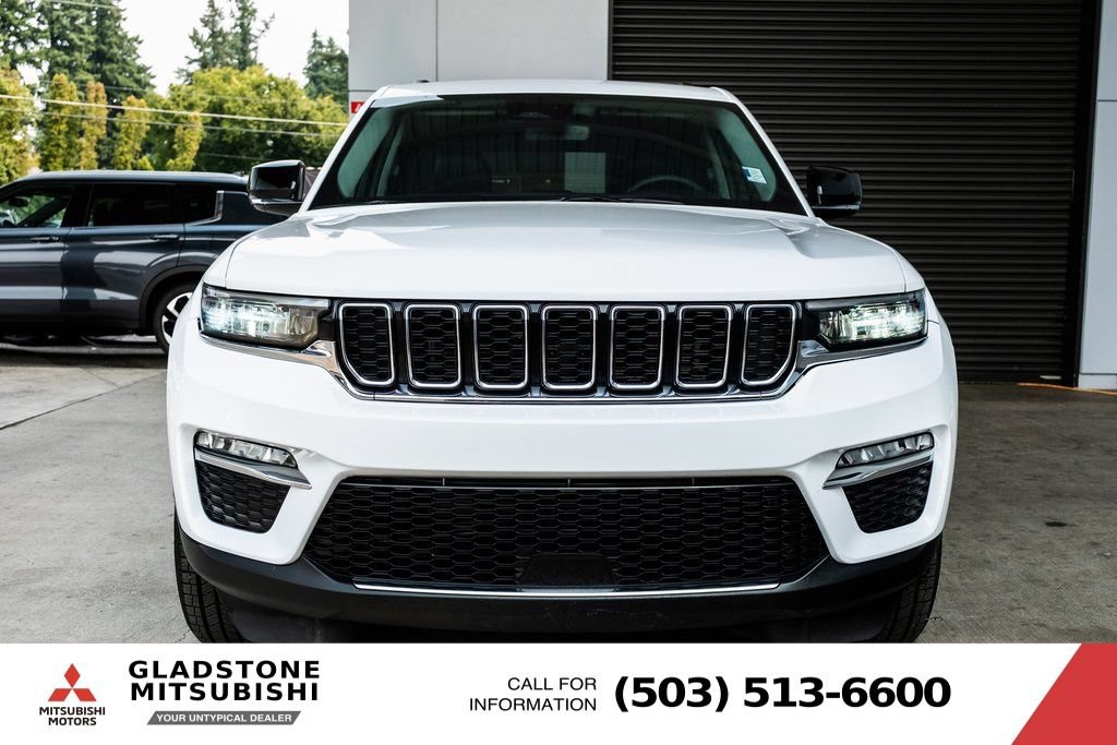 Used 2023 Jeep Grand Cherokee Limited AWD/4WD image 2