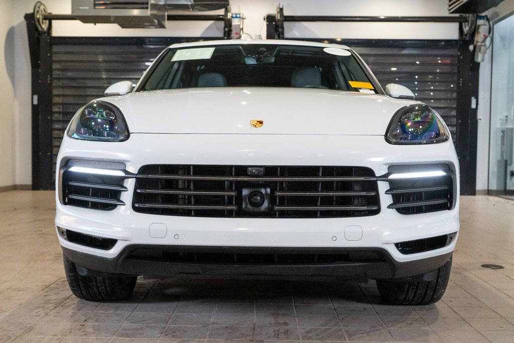 Certified 2023 Porsche Cayenne Platinum Edition image 6