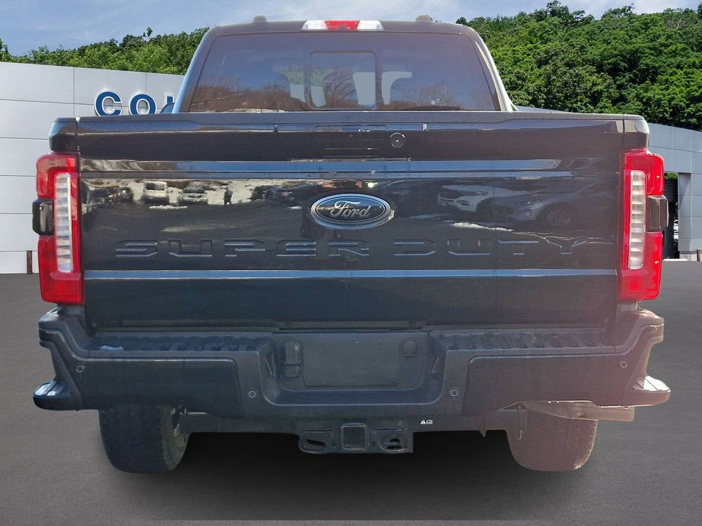 Used 2025 Ford F250 XLT w/ Black Appearance Package image 4