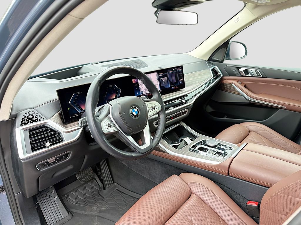 Used 2023 BMW X7 xDrive40i w/ Premium Package AWD/4WD image 9