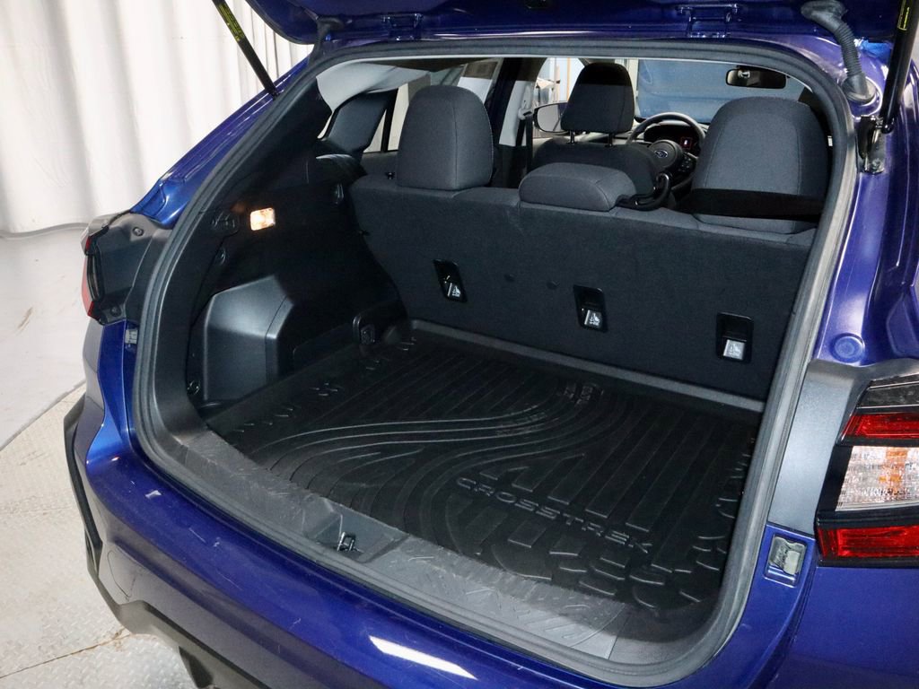 Used 2025 Subaru Crosstrek 2.0i Premium image 15