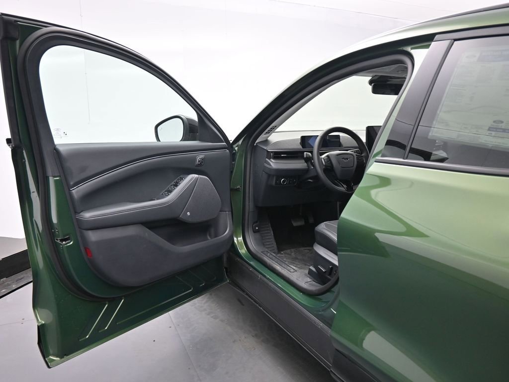 New 2024 Ford Mustang Mach-E Premium image 8