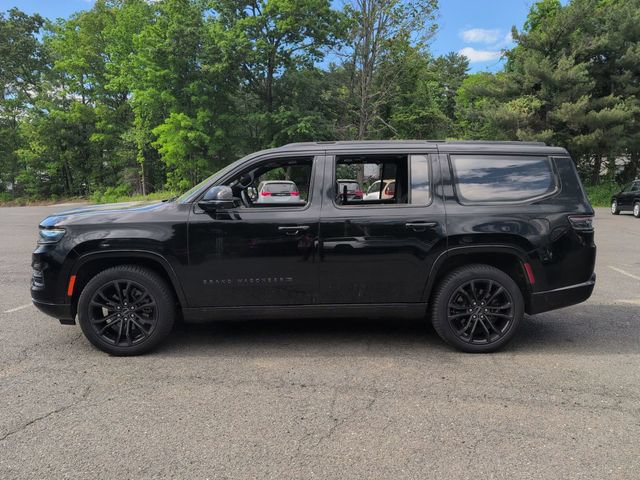 Certified 2023 Jeep Grand Wagoneer Series III w/ Rear Seat Video Group 1 AWD/4WD image 9