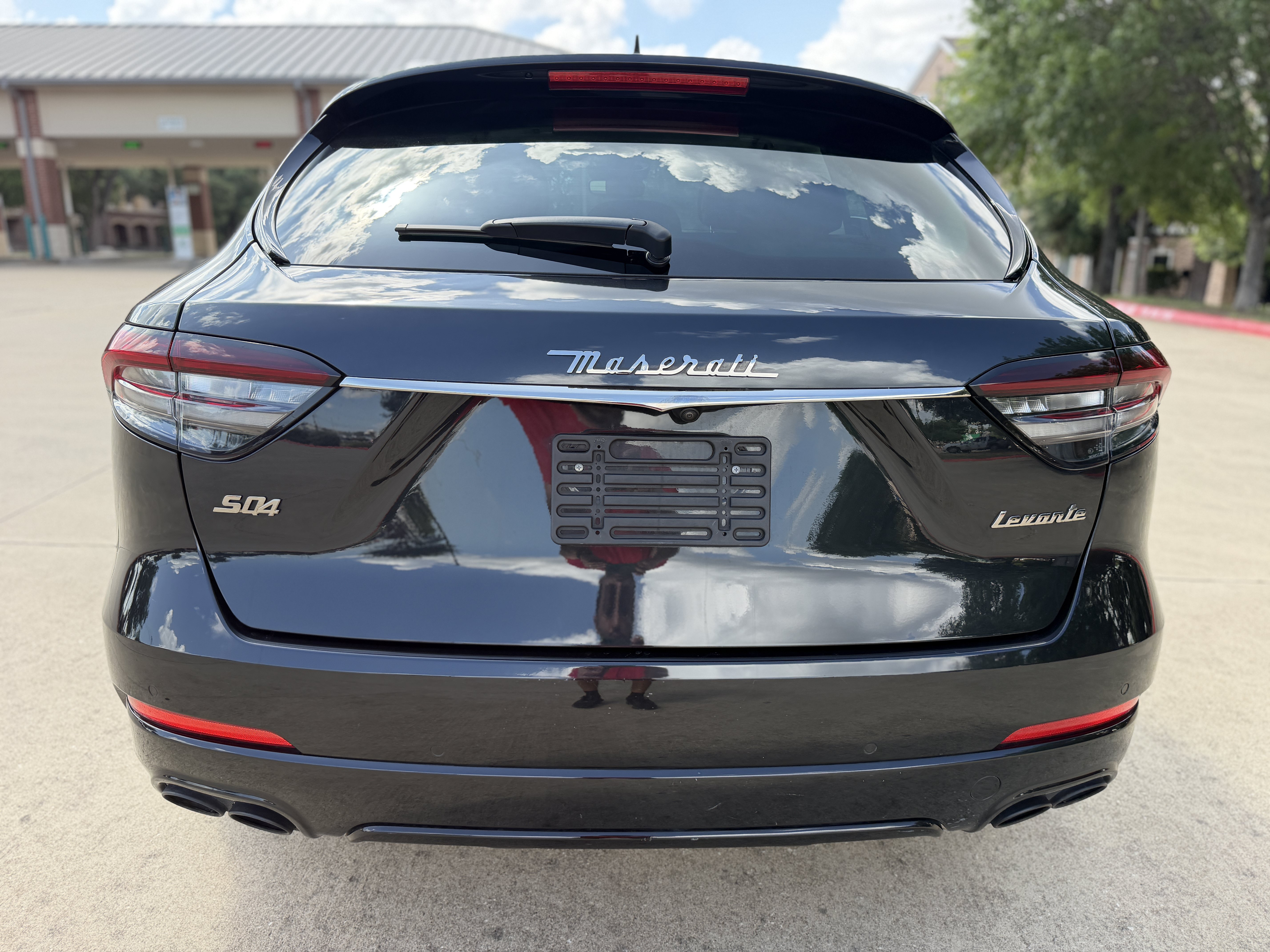 Used 2021 Maserati Levante S AWD/4WD image 6