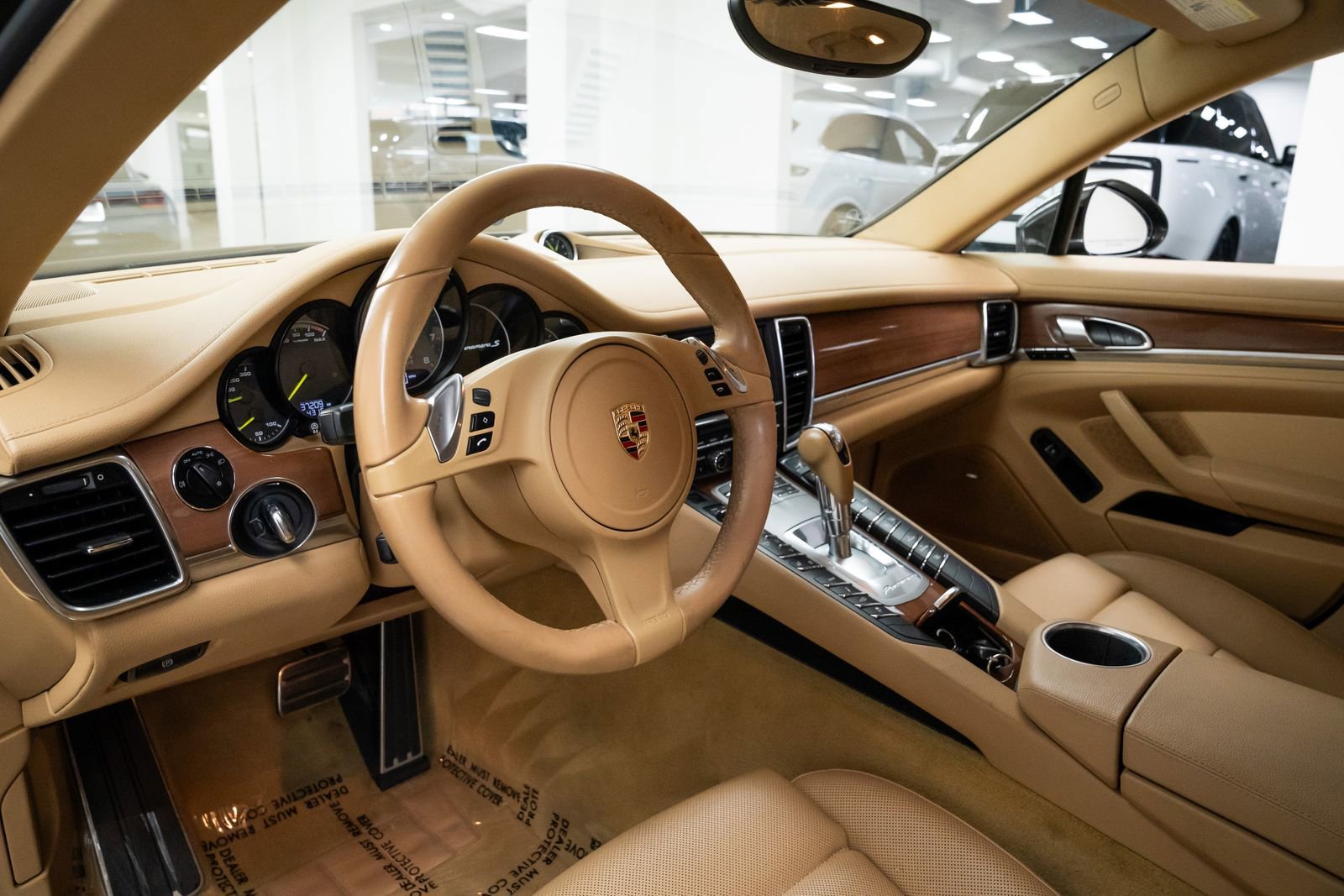 Used 2014 Porsche Panamera S image 18