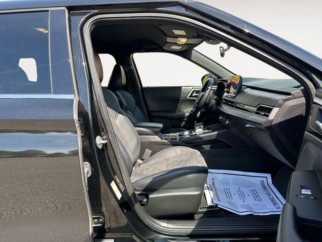 Used 2023 Mitsubishi Outlander SE image 15