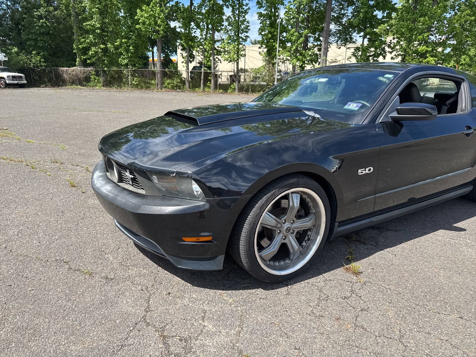 Used 2012 Ford Mustang GT Premium w/ GT Coupe Accessory Pkg 4 RWD image 2
