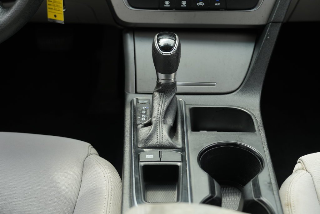 Used 2017 Hyundai Sonata SE FWD image 39