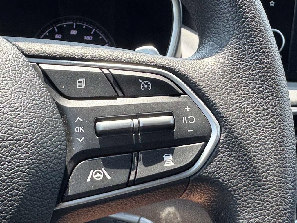 Used 2023 Hyundai Santa Fe SE w/ Cargo Package AWD/4WD image 20