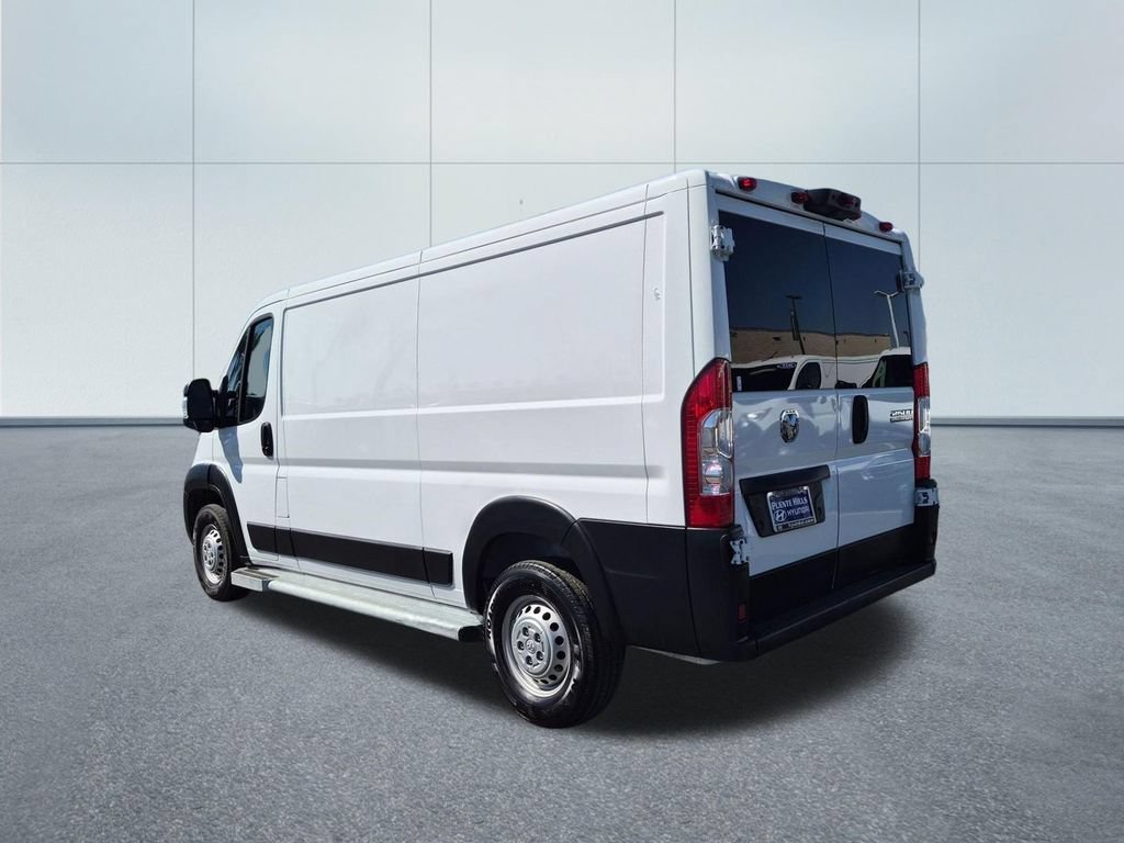 Used 2025 RAM ProMaster 2500 w/ U-Haul Equipment Group FWD image 4