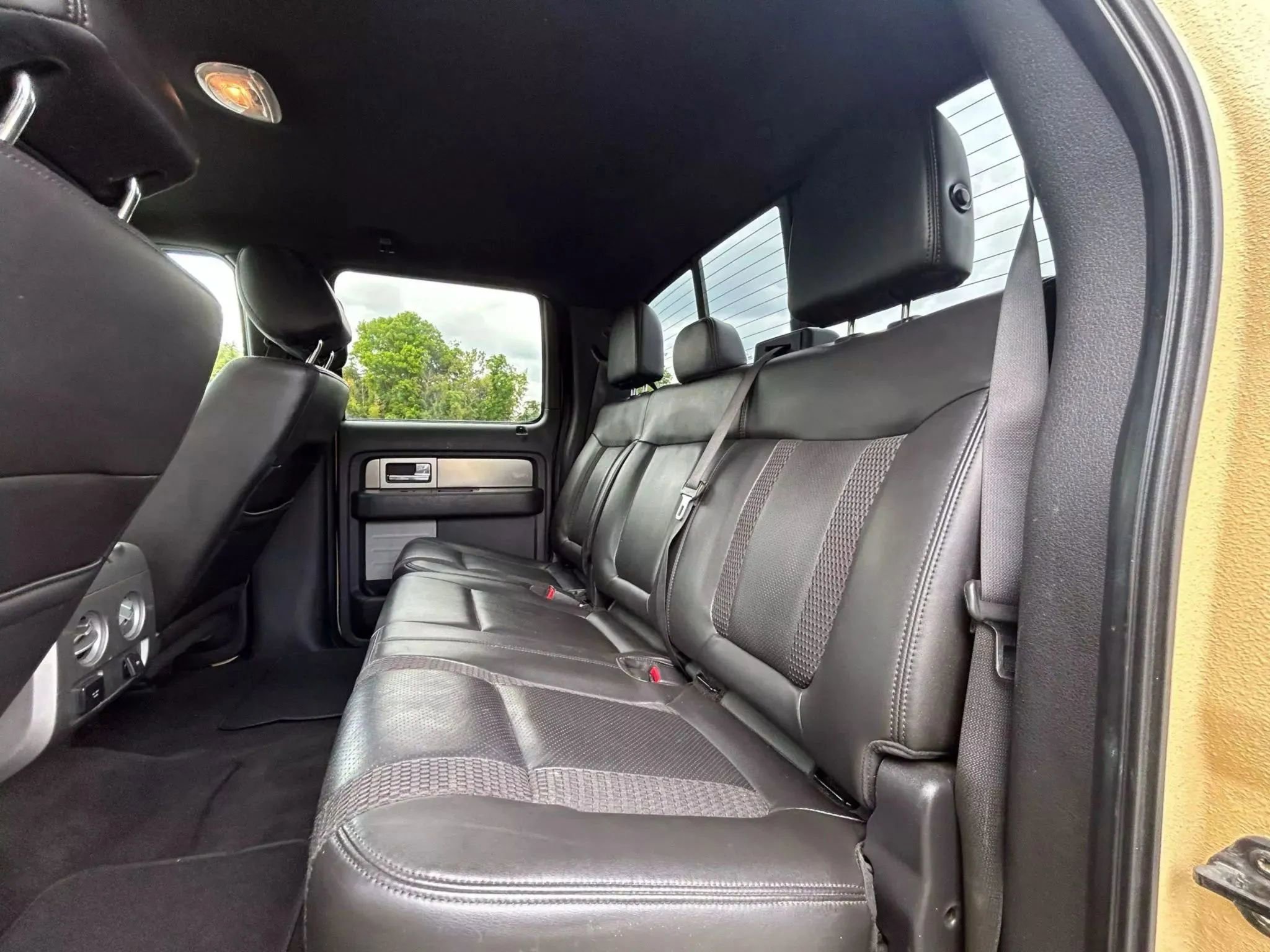 Used 2014 Ford F150 Raptor w/ Equipment Group 801A Luxury image 47