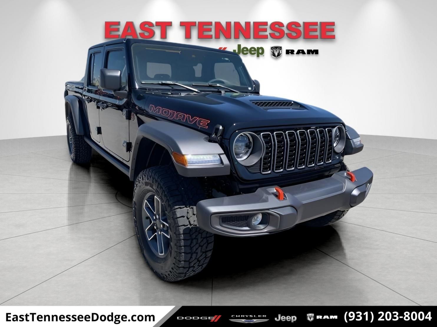 Used 2025 Jeep Gladiator Mojave w/ Convenience Group AWD/4WD image 1