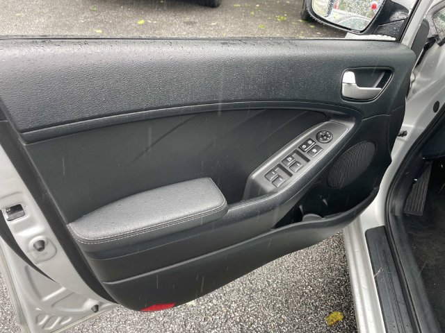 Used 2018 Kia Forte LX FWD image 14
