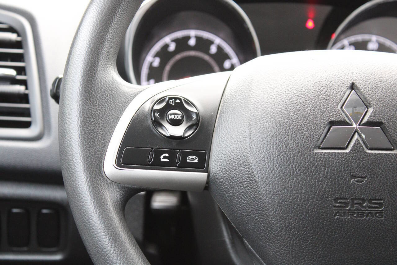 Used 2024 Mitsubishi Outlander Sport AWD image 36