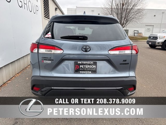 Used 2024 Toyota Corolla Cross SE image 4