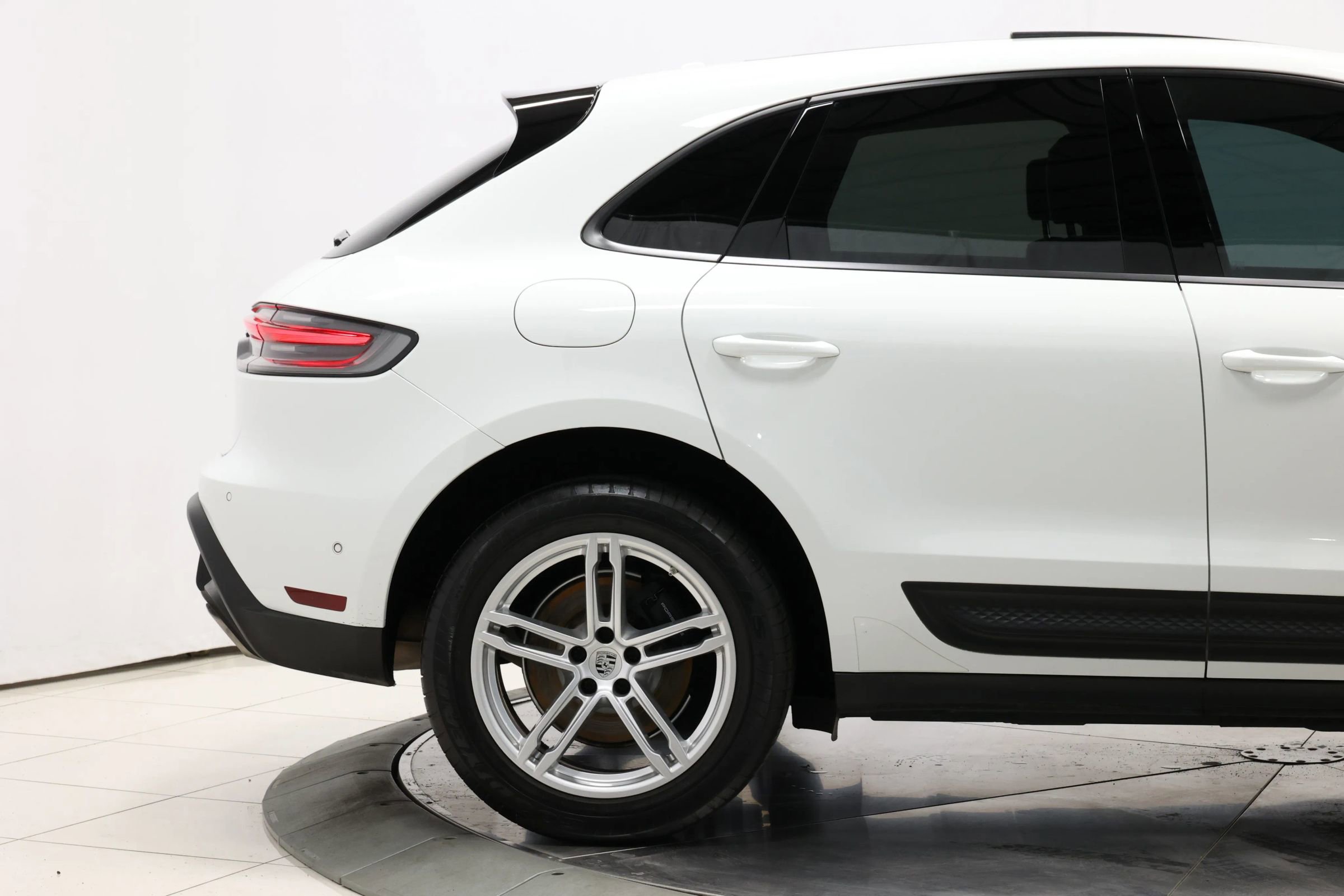 Used 2022 Porsche Macan image 60
